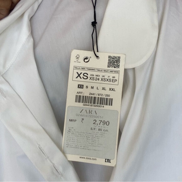 Zara brand new white wrinkle free shirt with puff sleeve, cuffs. - Picture 8 of 9